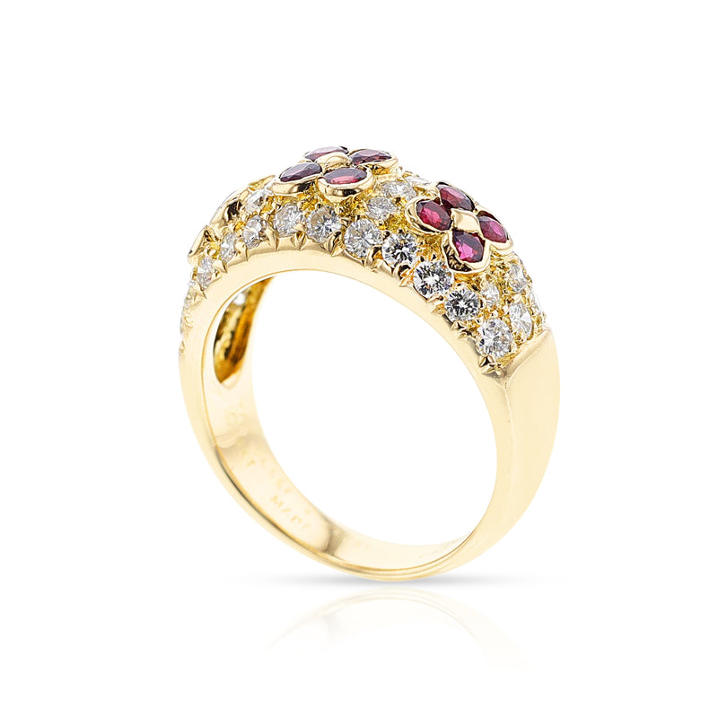 Van Cleef & Arpels Ruby and Diamond 18k Yellow Gold Ring