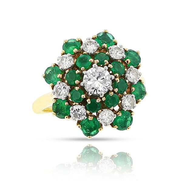 Van Cleef & Arpels Emerald and Diamond Cluster Ring, 18k